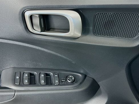 New 2026 Hyundai Venue SEL FWD image 18