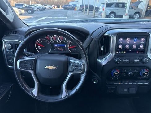 Used 2022 Chevrolet Silverado 1500 LT image 4