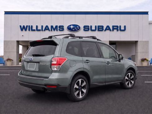 Used 2018 Subaru Forester 2.5i Premium w/ Protection Package #3 AWD/4WD image 4