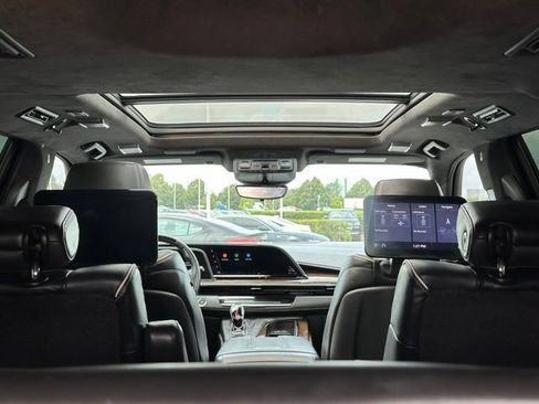 Used 2021 Cadillac Escalade ESV Sport Platinum AWD/4WD image 13