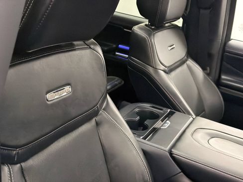 Used 2026 Ford Expedition Platinum w/ Stealth Appearance Package AWD/4WD image 12