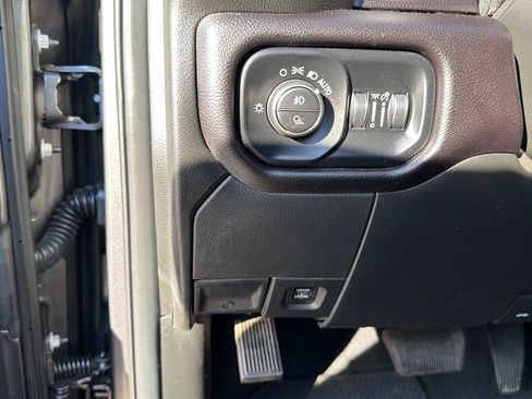 Used 2023 RAM 3500 Laramie AWD/4WD image 66
