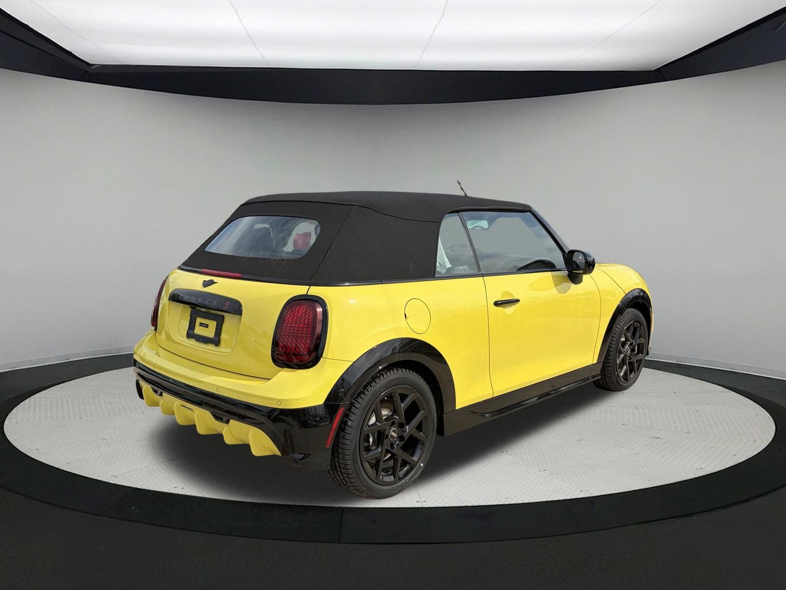 Used 2026 MINI Cooper S FWD image 10