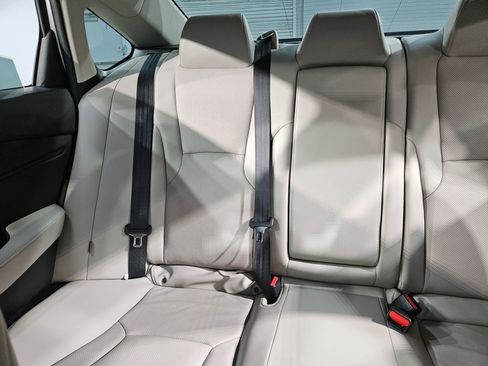 Used 2024 Honda Accord Touring image 12