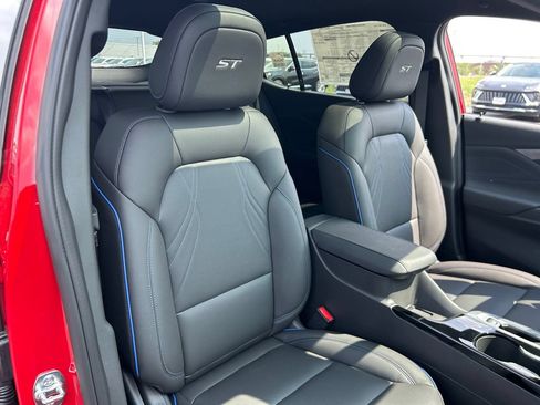 New 2026 Buick Envista Sport Touring w/ Convenience I Package FWD image 36