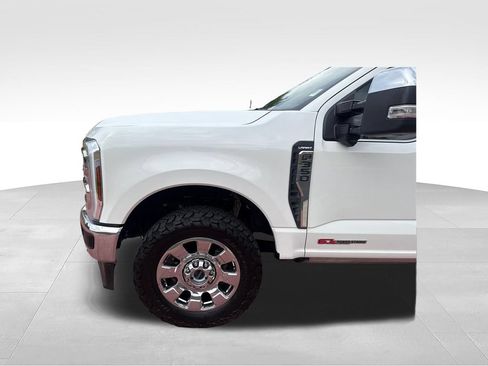 Certified 2024 Ford F350 Lariat w/ Lariat Ultimate Package AWD/4WD image 34