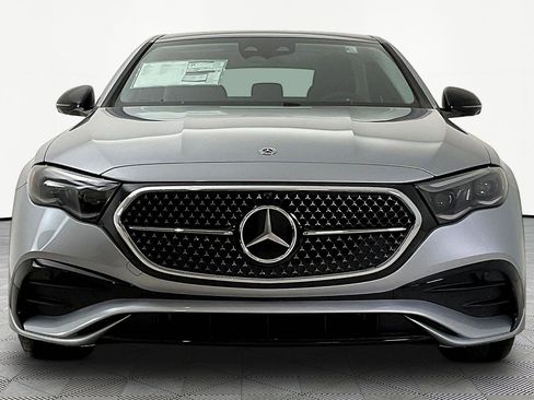 New 2026 Mercedes-Benz E 450 4MATIC Sedan image 2