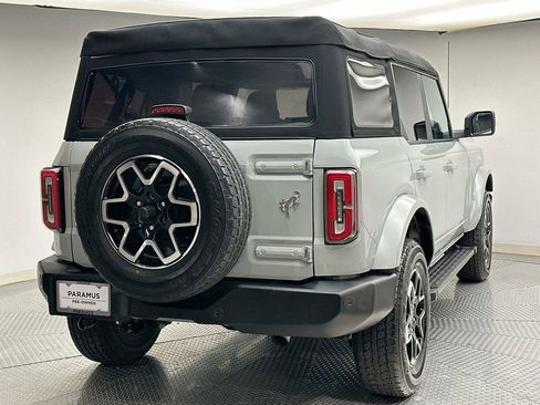 Used 2023 Ford Bronco Outer Banks image 3