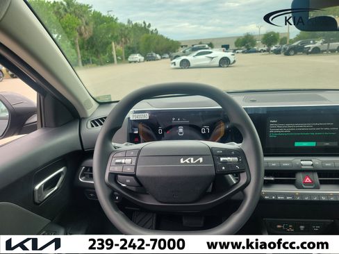 New 2026 Kia K4 FWD image 20