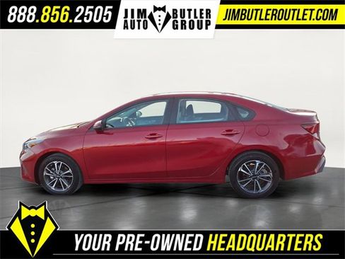 Used 2024 Kia Forte LXS w/ LXS Technology Package image 16