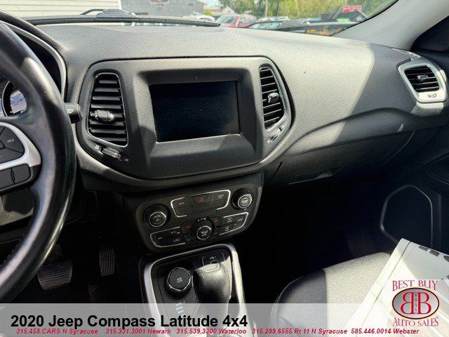 Used 2020 Jeep Compass Latitude w/ Cold Weather Group AWD/4WD image 19