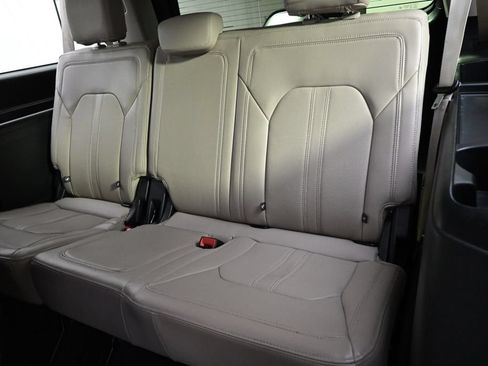 Used 2022 Ford Expedition Max Limited AWD/4WD image 22