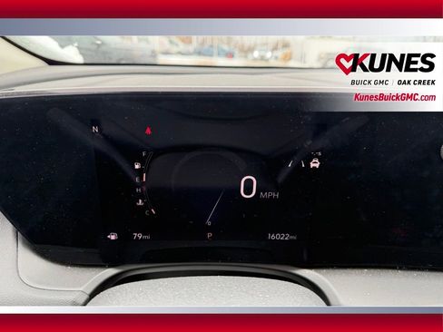 Used 2024 Buick Encore GX Avenir w/ Avenir Convenience Package image 19