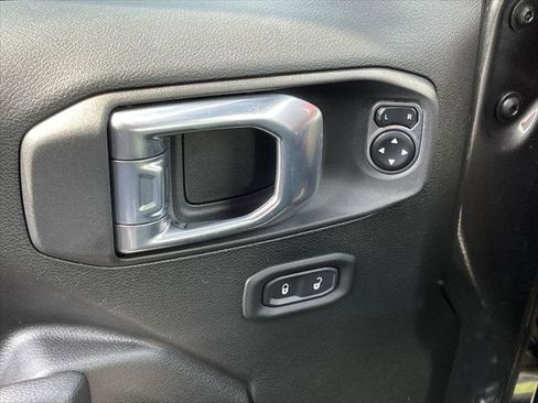 Certified 2022 Jeep Gladiator Rubicon w/ Trailer Tow Package image 43