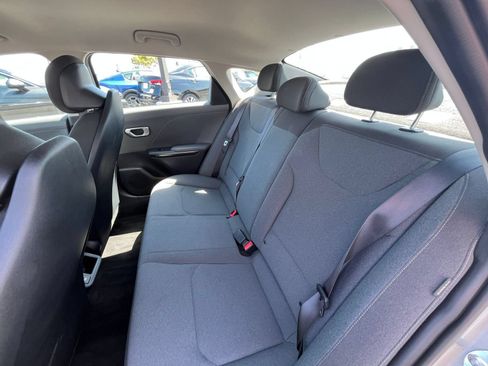 Used 2025 Kia K4 FWD image 27