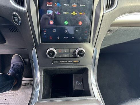 Used 2024 Ford Edge Titanium image 20