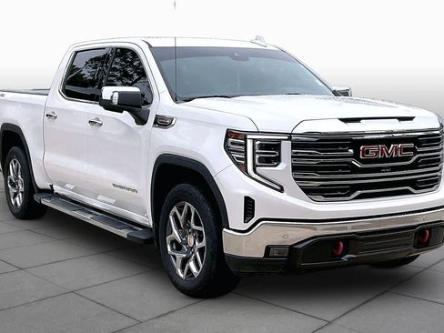 Used 2022 GMC Sierra 1500 SLT AWD/4WD image 3