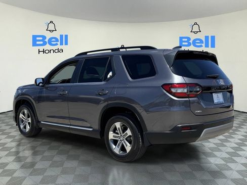 Certified 2025 Honda Pilot EX-L image 3