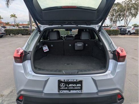 New 2026 Lexus UX 300h FWD image 21