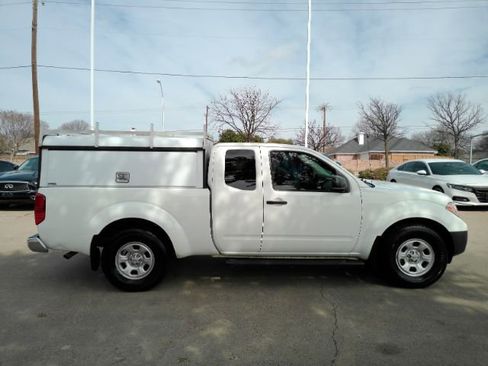 Used 2021 Nissan Frontier S image 5