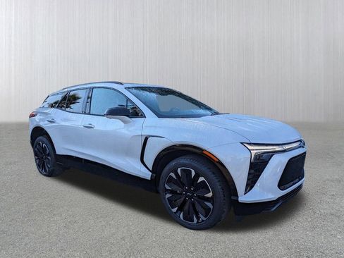 New 2025 Chevrolet Blazer EV RS image 2