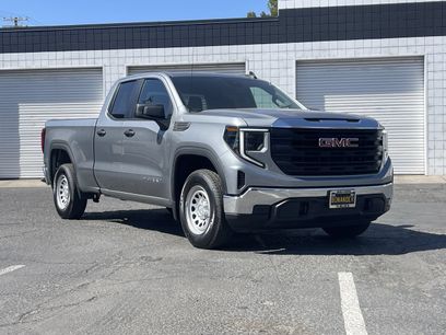 New 2026 GMC Sierra 1500 Pro w/ Pro Value Package