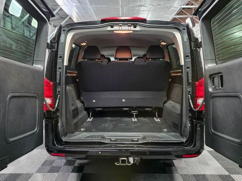Used 2019 Mercedes-Benz Metris Passenger image 10