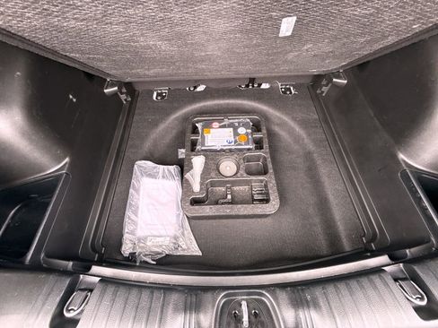 Used 2025 Jeep Compass Limited image 26