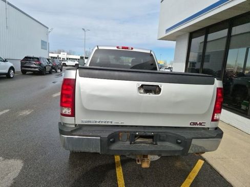Used 2010 GMC Sierra 2500 SLE w/ SLE Preferred Package image 6