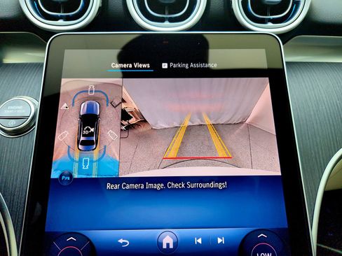 Used 2025 Mercedes-Benz C 300 Sedan image 20