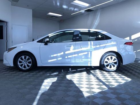 Used 2025 Toyota Corolla LE image 11