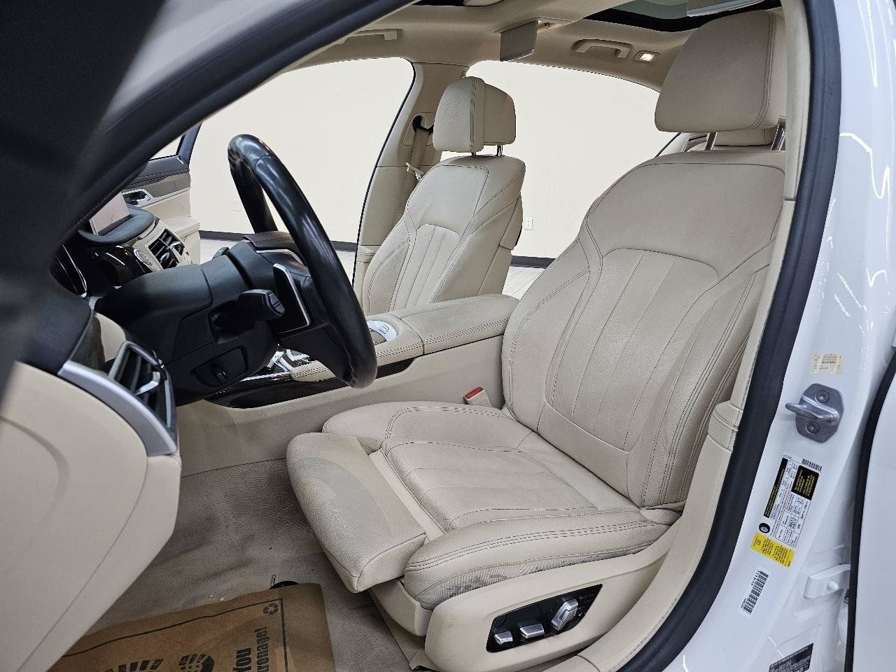 Used 2019 BMW 740i RWD image 17