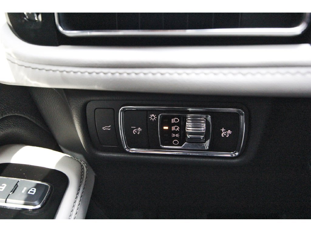 Used 2025 Lincoln Aviator 2WD image 21