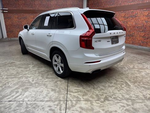 Used 2020 Volvo XC90 T6 Momentum image 4