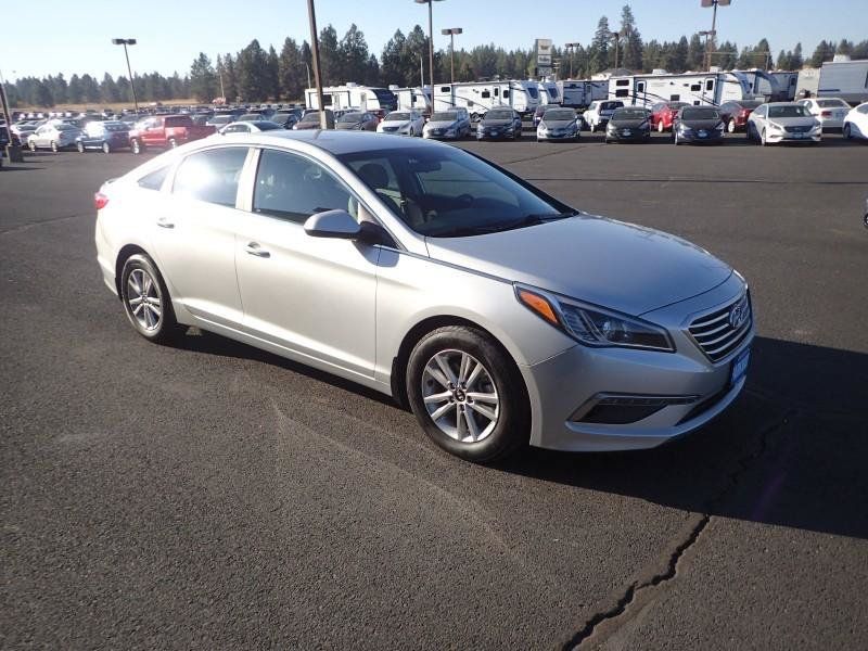 Used 2015 Hyundai Sonata SE FWD image 7