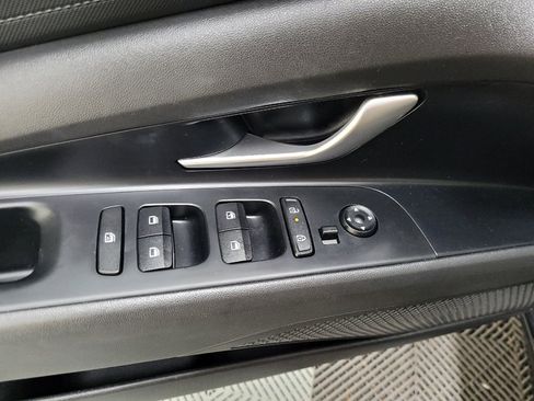 Used 2024 Hyundai Elantra SE FWD image 27