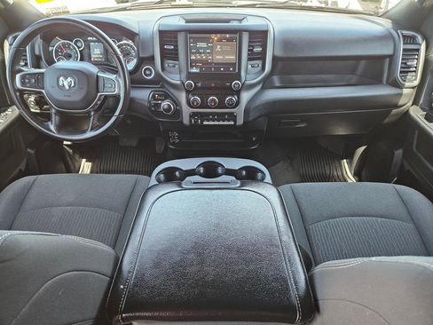 Used 2024 RAM 2500 Tradesman w/ Chrome Appearance Group image 16