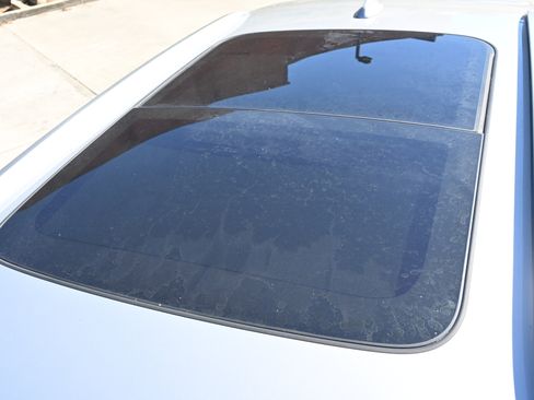 Used 2025 Volvo XC40 B5 Core image 14