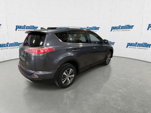 Used 2016 Toyota RAV4 XLE w/ Convenience Package image 11
