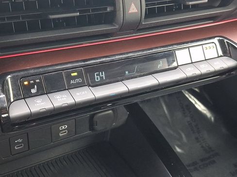 Used 2023 Toyota Prius Prime FWD image 16