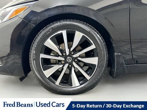 Used 2023 Nissan Sentra SV w/ SV Premium Package FWD image 36