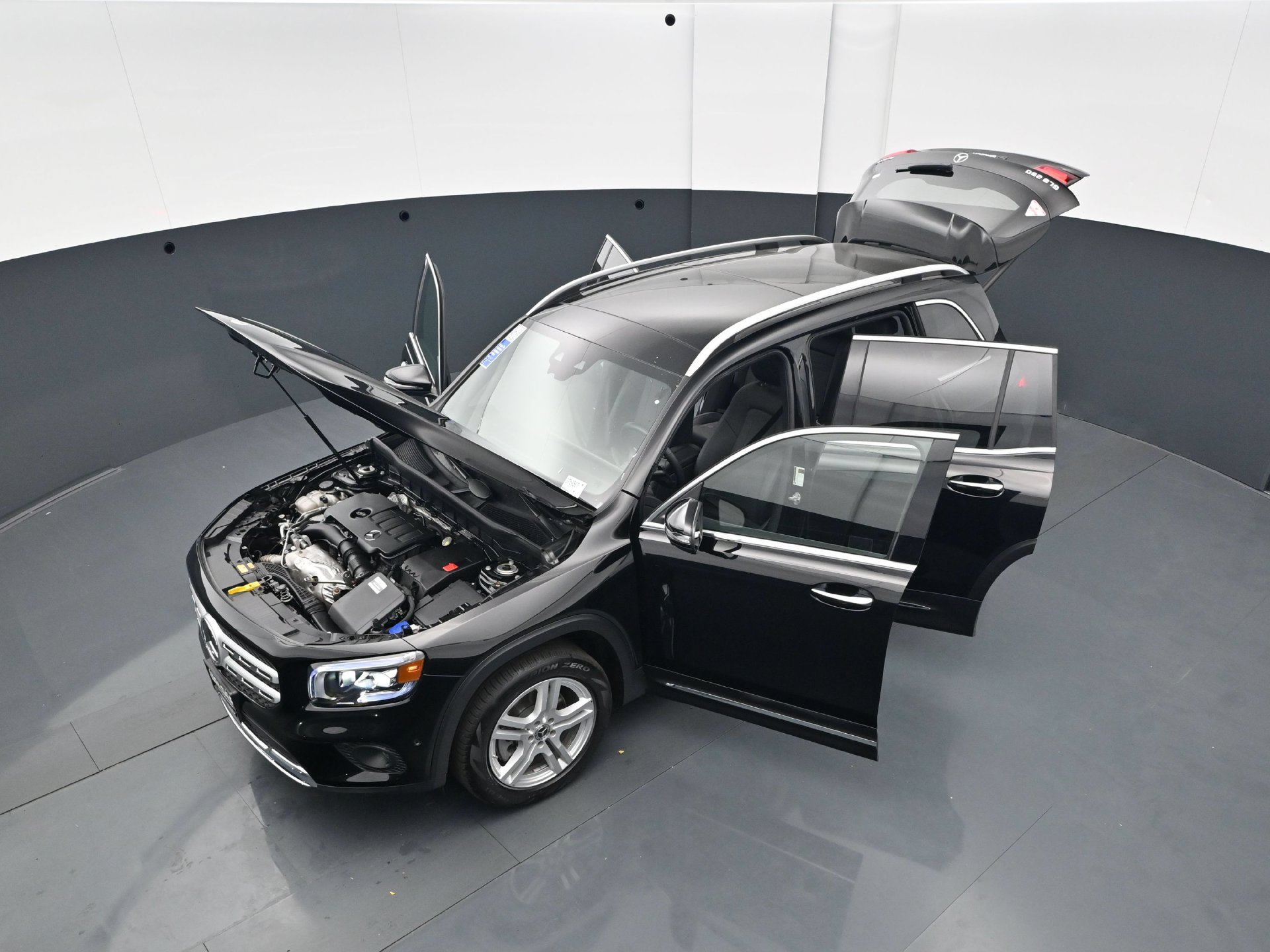 Used 2023 Mercedes-Benz GLB 250 4MATIC image 42