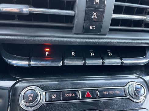 Used 2022 Lincoln Corsair AWD w/ Equipment Group 101A image 14