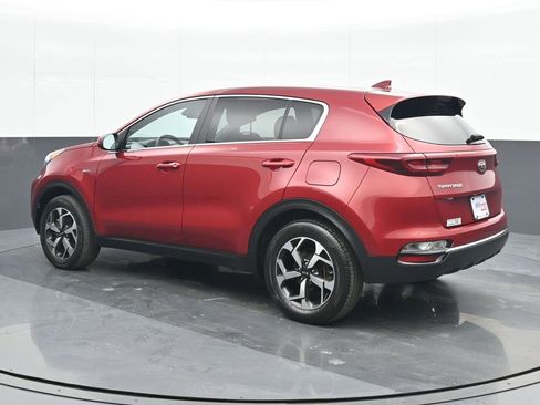 Used 2022 Kia Sportage LX image 4