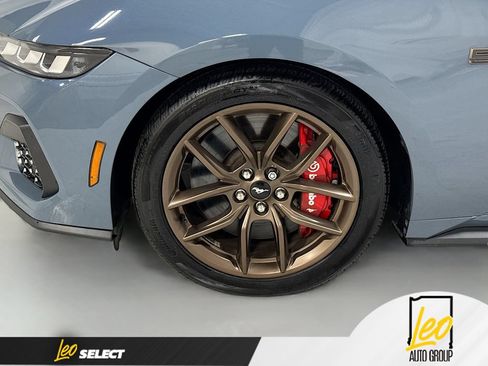 Used 2025 Ford Mustang GT Premium RWD image 33