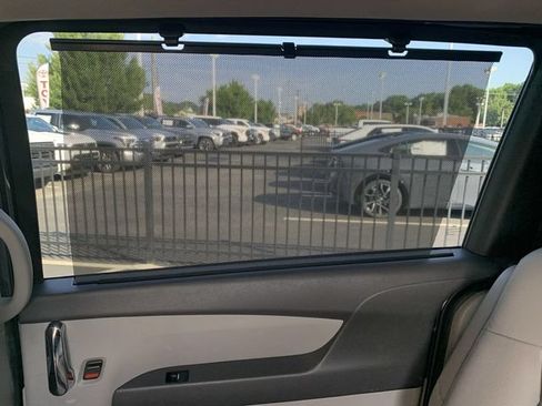 Used 2014 Honda Odyssey EX-L image 10