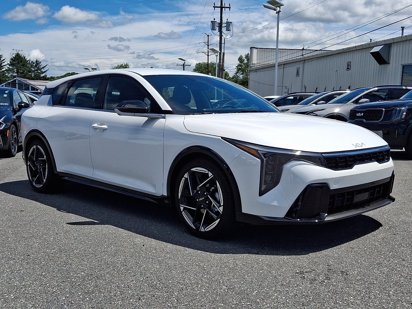 New 2026 Kia K4 GT-Line FWD image 2