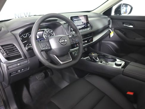 New 2026 Nissan Rogue Dark Armor image 9