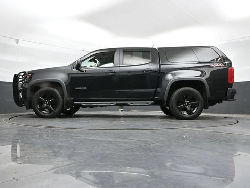 Used 2017 Chevrolet Colorado LT w/ Midnight Edition AWD/4WD image 37