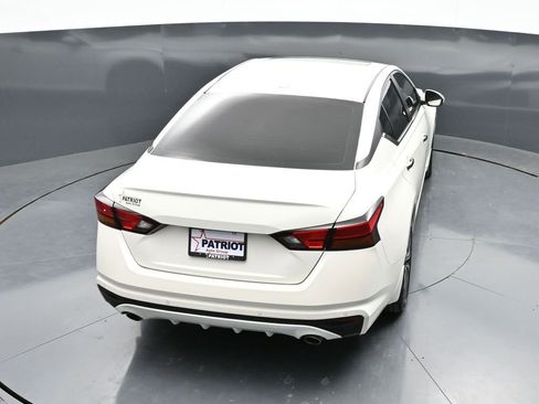 Used 2024 Nissan Altima 2.5 SV w/ SV Premium Package AWD/4WD image 31